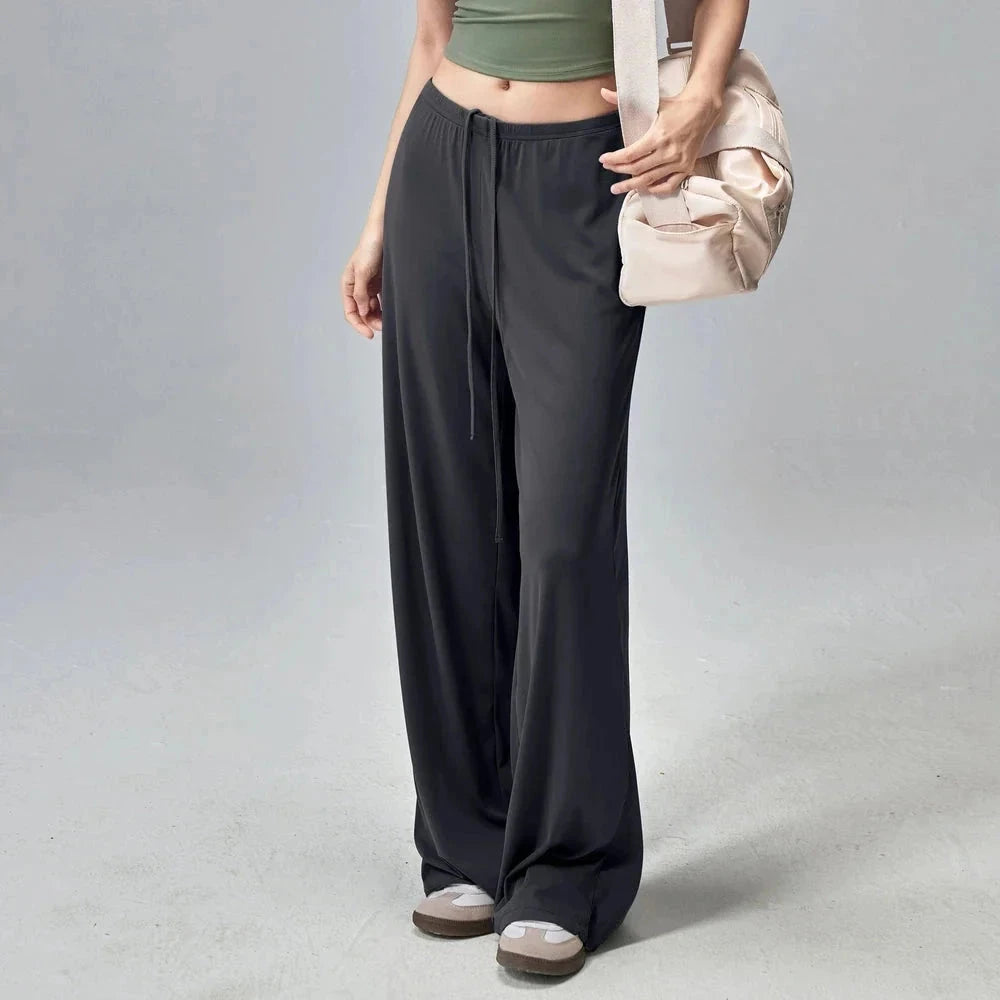 Women's Relaxed Wide-Leg Trousers